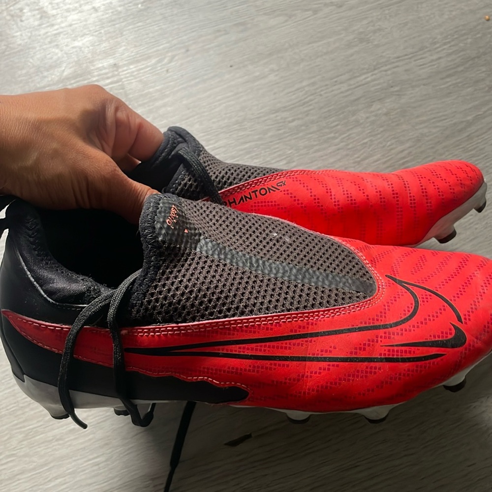 Nike ghost Phanton cleats